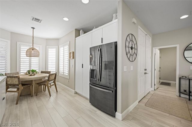 10232 Roma Madre Avenue, Las Vegas, NV 89135