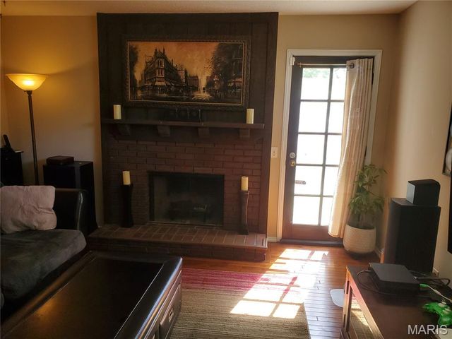 4012 Bugle Bend Drive, Florissant, MO 63034