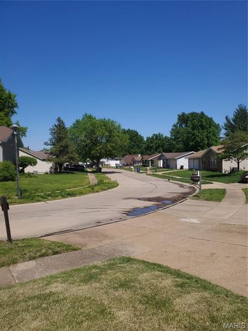 4012 Bugle Bend Drive, Florissant, MO 63034