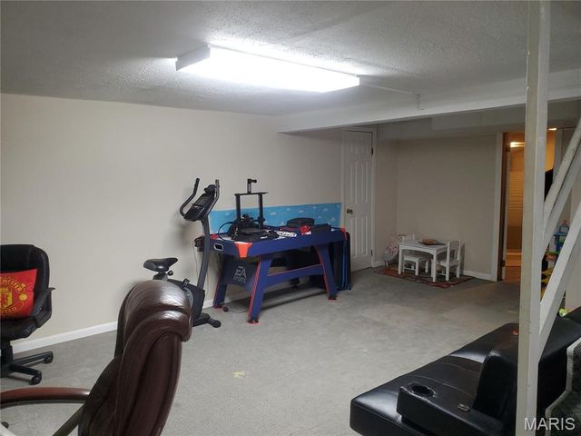 4012 Bugle Bend Drive, Florissant, MO 63034