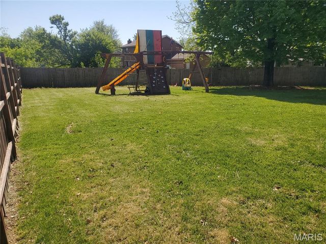 4012 Bugle Bend Drive, Florissant, MO 63034