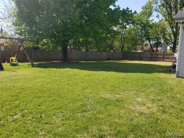 4012 Bugle Bend Drive, Florissant, MO 63034