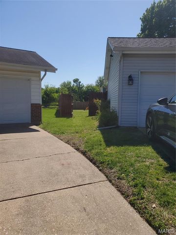 4012 Bugle Bend Drive, Florissant, MO 63034