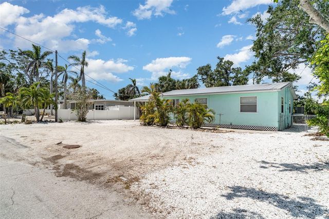 5026 CALLE MINORGA, Sarasota, FL 34242