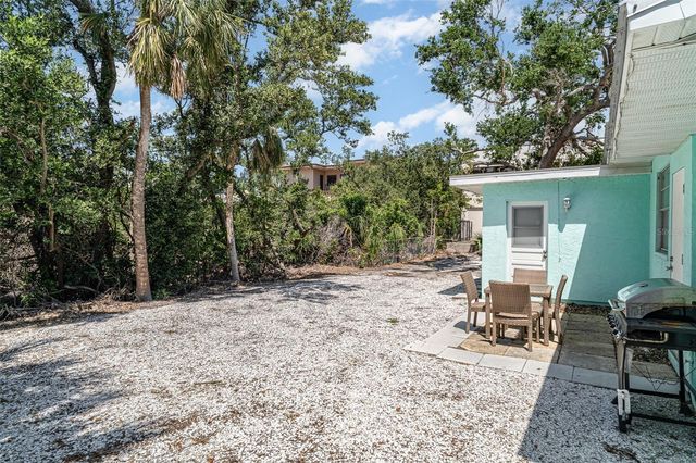 5026 CALLE MINORGA, Sarasota, FL 34242
