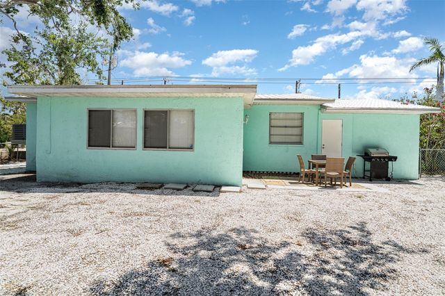 5026 CALLE MINORGA, Sarasota, FL 34242