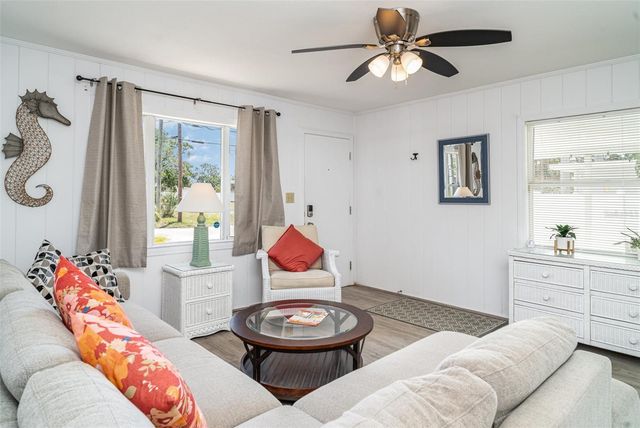 5026 CALLE MINORGA, Sarasota, FL 34242