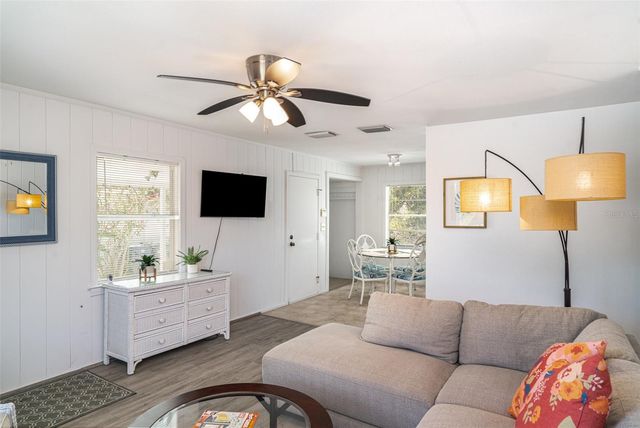 5026 CALLE MINORGA, Sarasota, FL 34242