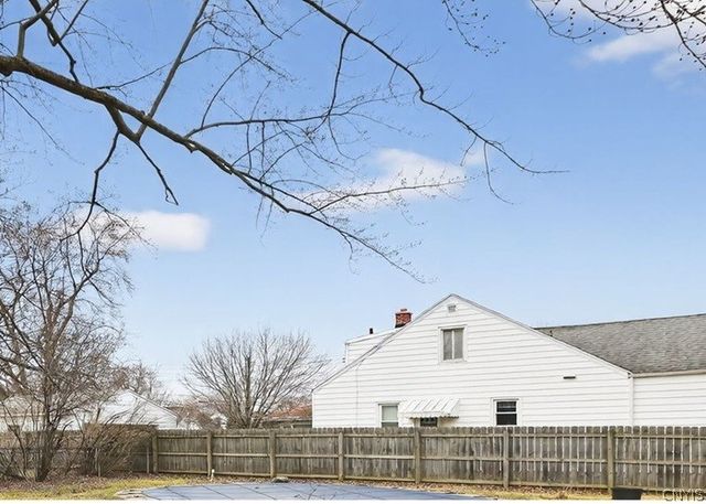 1570 Colvin Boulevard, Tonawanda, NY 14223