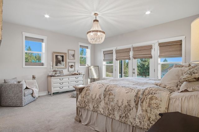 60872 Westview Dr, Nine Mile Falls, WA 99026