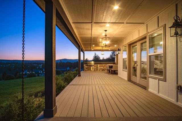 60872 Westview Dr, Nine Mile Falls, WA 99026