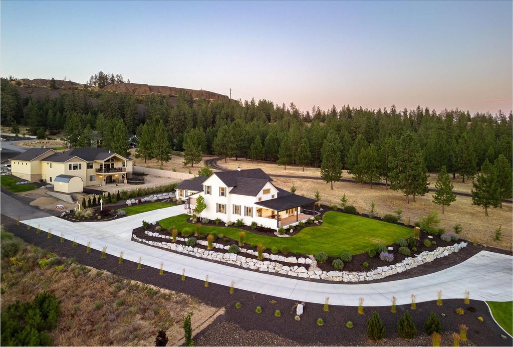 60872 Westview Dr, Nine Mile Falls, WA 99026 photo 2