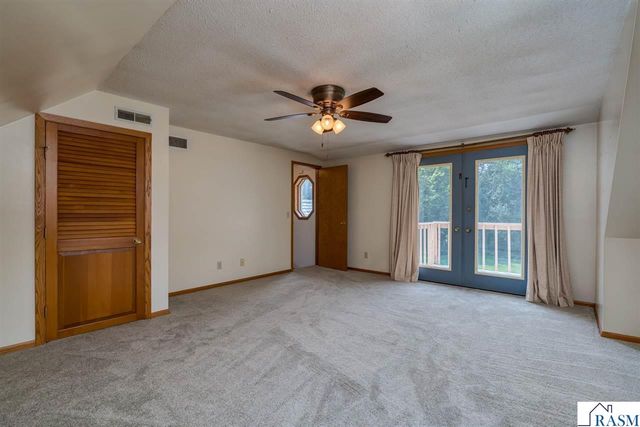 703 Warren Street, Mankato, MN 56001