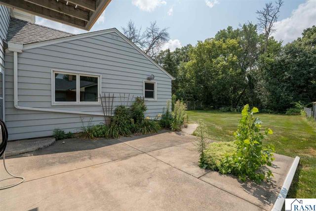 703 Warren Street, Mankato, MN 56001