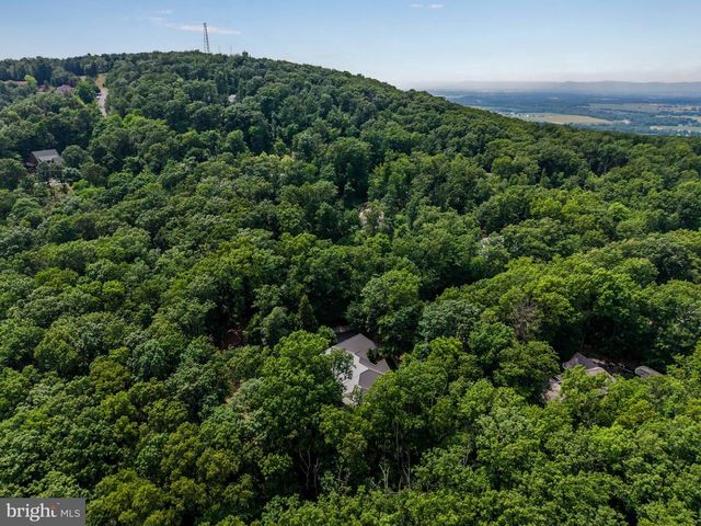 798 DOGWOOD TERRACE, Boiling Springs, PA 17007