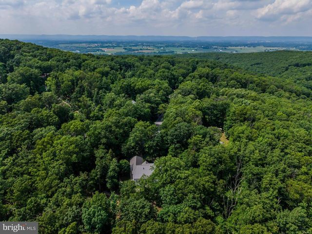798 DOGWOOD TERRACE, Boiling Springs, PA 17007
