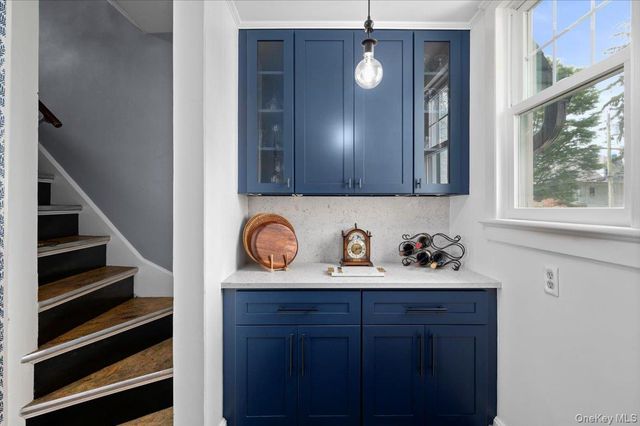 400 Manor Ridge Road, Pelham, NY 10803