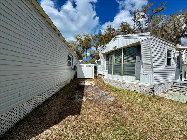 15010 113TH AVENUE N 48, Largo, FL 33774