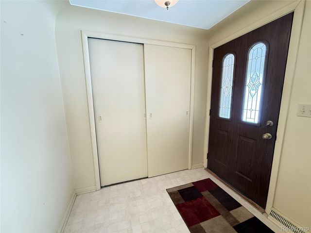 3316 Hickory Lane, Port Huron, MI 48060