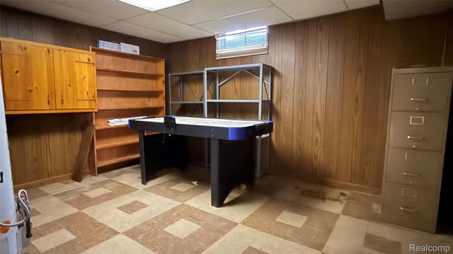 3316 Hickory Lane, Port Huron, MI 48060