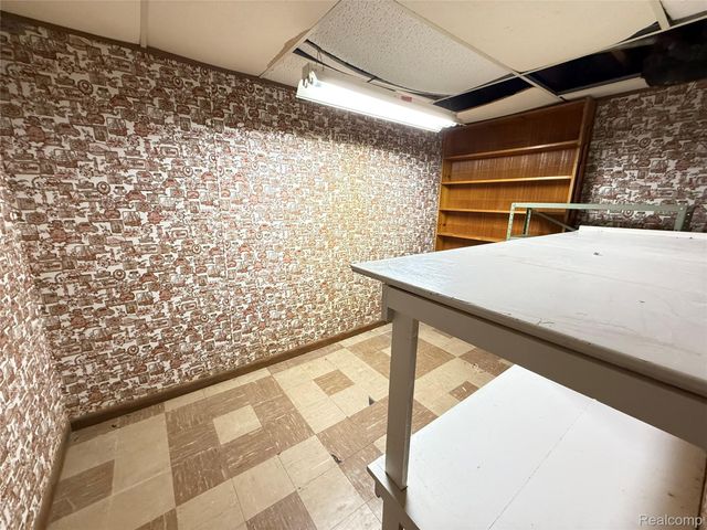 3316 Hickory Lane, Port Huron, MI 48060