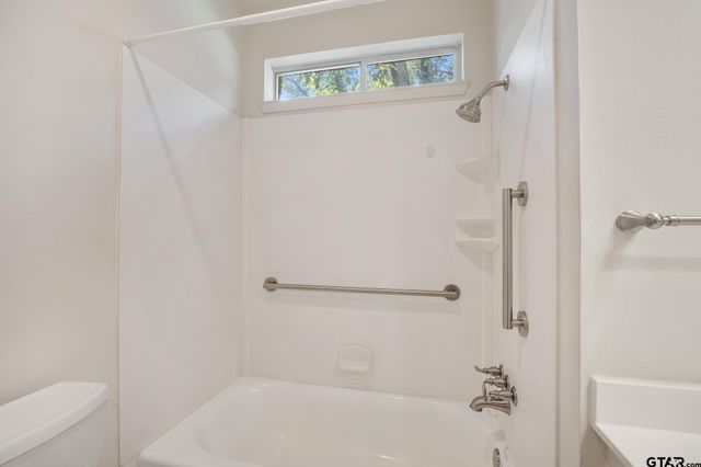 5106 Cloverdale, Tyler, TX 75703