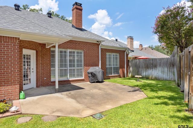 5106 Cloverdale, Tyler, TX 75703