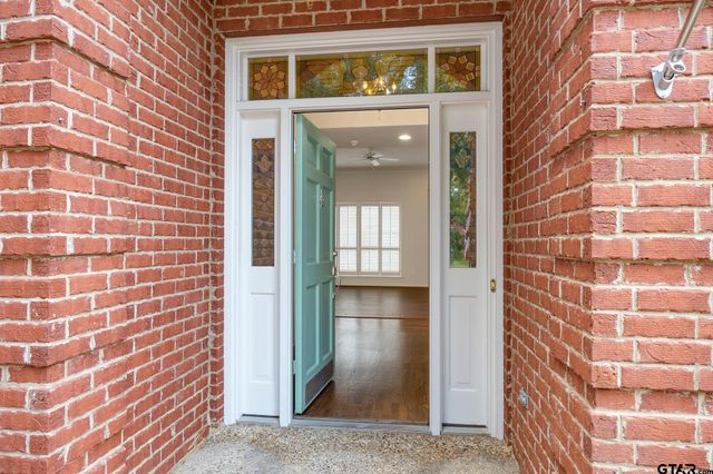 5106 Cloverdale, Tyler, TX 75703