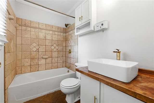 3262 Summer Wood Circle, Snellville, GA 30039