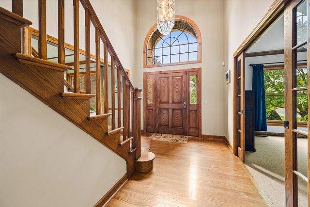 5N533 Prairie Springs Drive, St. Charles, IL 60175