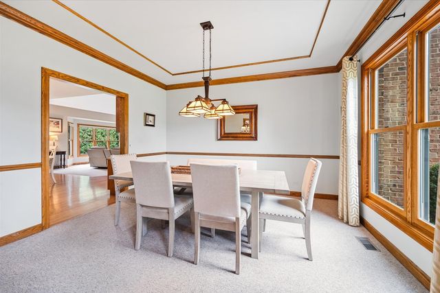 5N533 Prairie Springs Drive, St. Charles, IL 60175