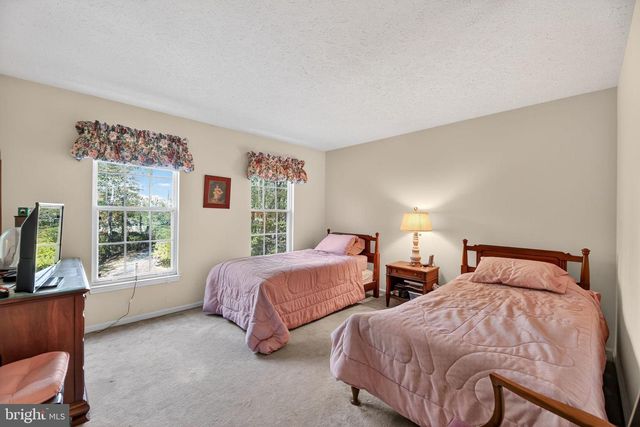 426 PIMLICO WAY, Mount Laurel, NJ 08054