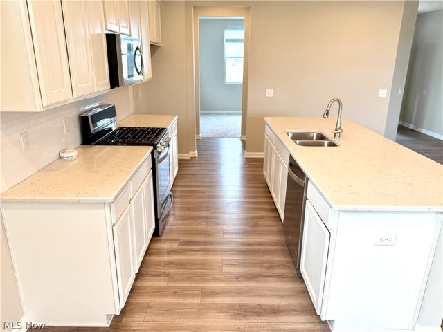 23755 Rebecca Lane, Columbia Station, OH 44028