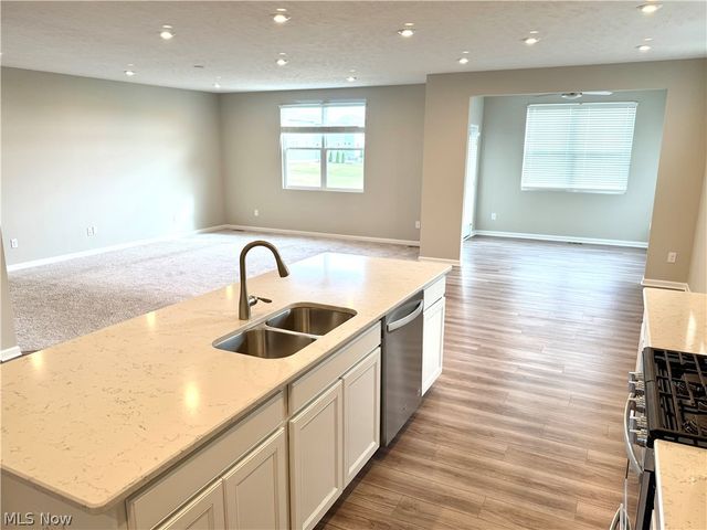 23755 Rebecca Lane, Columbia Station, OH 44028