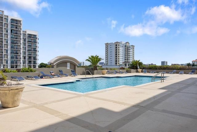 50 Menores Avenue 805, Coral Gables, FL 33134