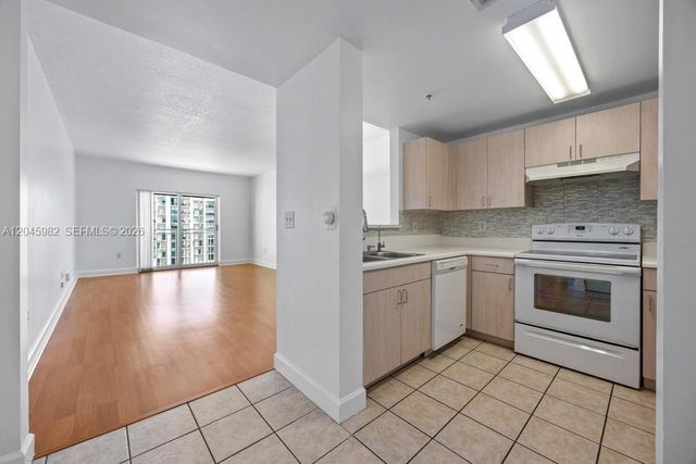 50 Menores Avenue 805, Coral Gables, FL 33134