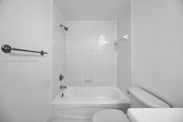 50 Menores Avenue 805, Coral Gables, FL 33134