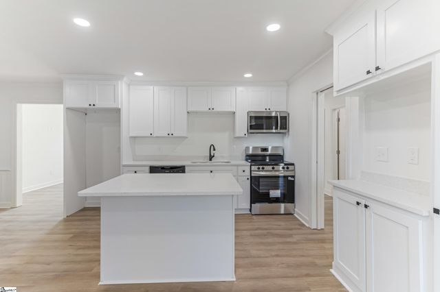 102 Artillery Road, Taylors, SC 29687