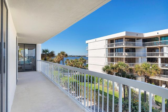 3300 S Ocean Boulevard 305n, Palm Beach, FL 33480
