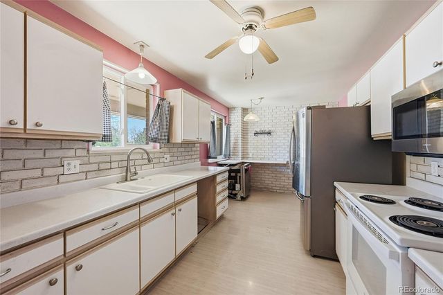 15990 E 13th Avenue, Aurora, CO 80011