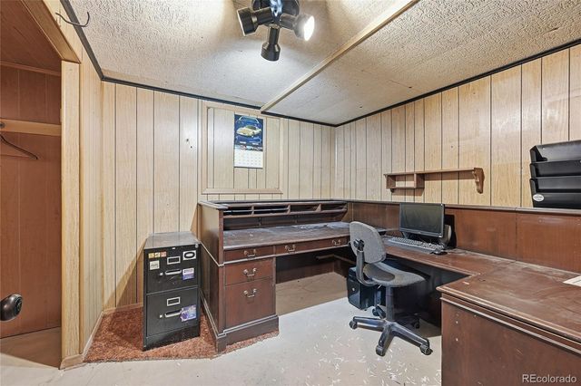 15990 E 13th Avenue, Aurora, CO 80011