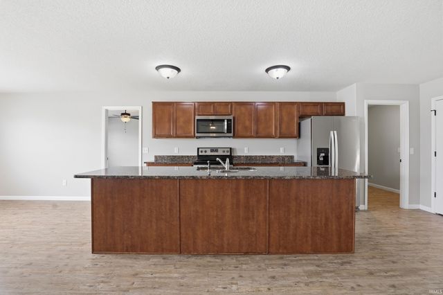 2137 Blue Spring Run, Fort Wayne, IN 46808