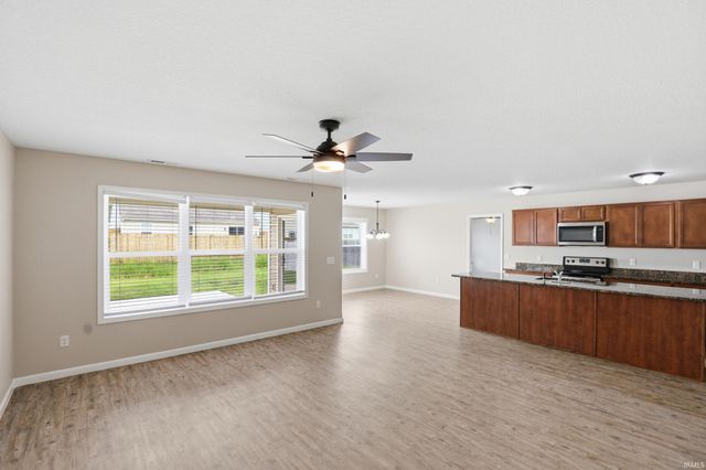 2137 Blue Spring Run, Fort Wayne, IN 46808