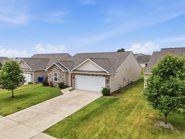 2137 Blue Spring Run, Fort Wayne, IN 46808