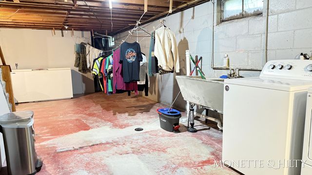 26 W Maplewood Avenue, Muskegon Heights, MI 49444