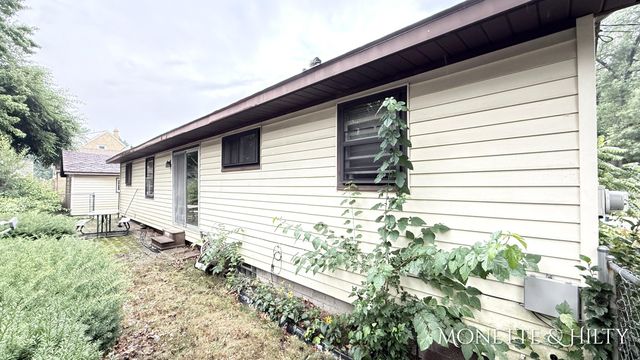 26 W Maplewood Avenue, Muskegon Heights, MI 49444