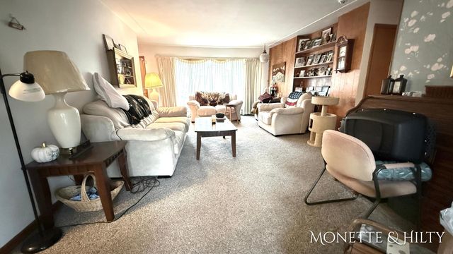 26 W Maplewood Avenue, Muskegon Heights, MI 49444