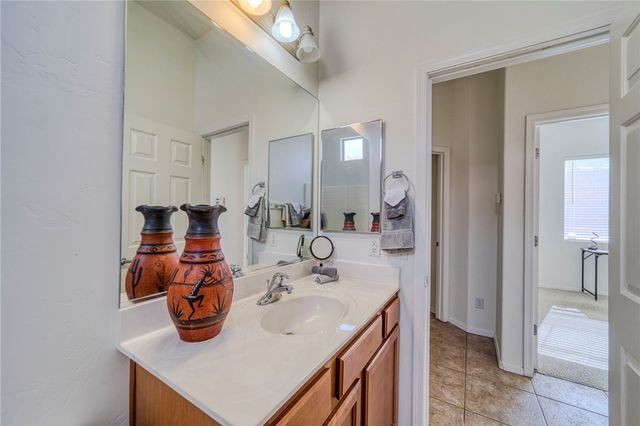 1045 Bella Luna Drive, Bullhead City, AZ 86429