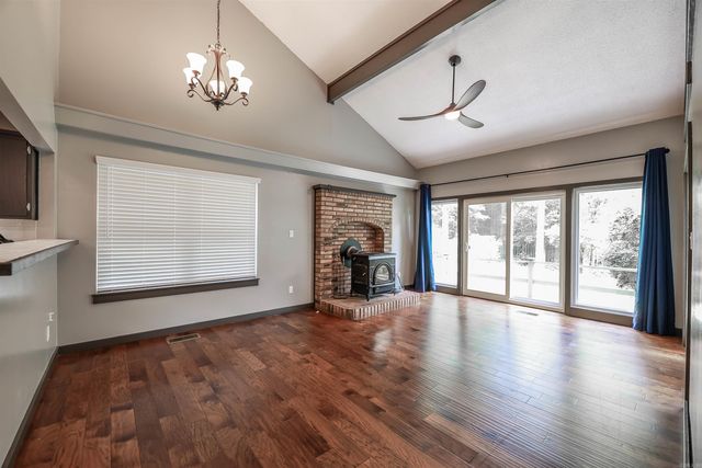 24 Chaffee Creek Trl, Camden, AR 71701