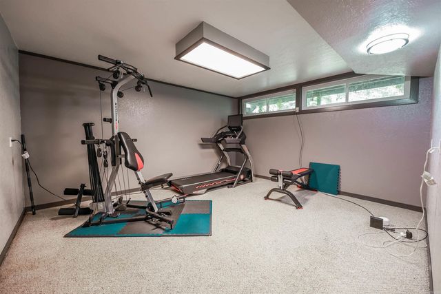 24 Chaffee Creek Trl, Camden, AR 71701